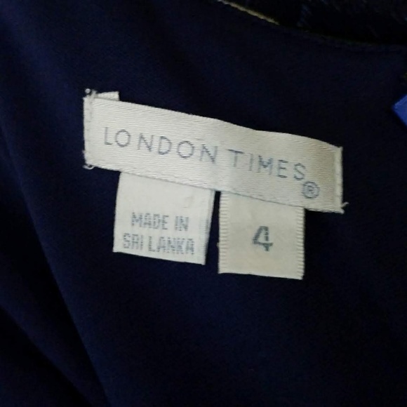 Beautiful Dress Great for Formals or Date Night! - Picture 7 of 8